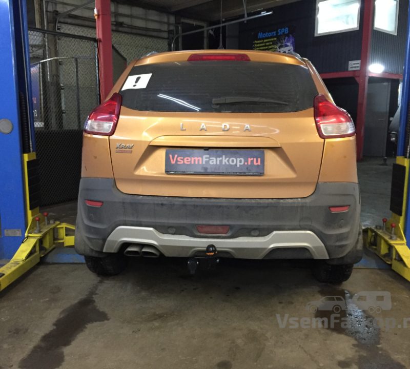 Фаркоп BERG F6015002 Lada X-Ray 2015