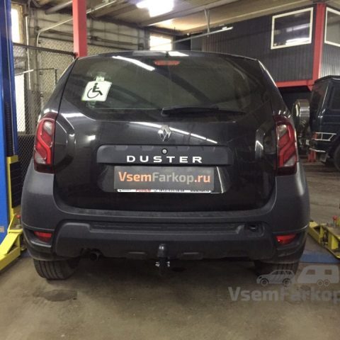 Фаркоп BERG F4711001 Renault Duster 2015 — фото 1