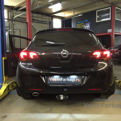Фаркоп Лидер Плюс O118A Opel Astrа J 2009